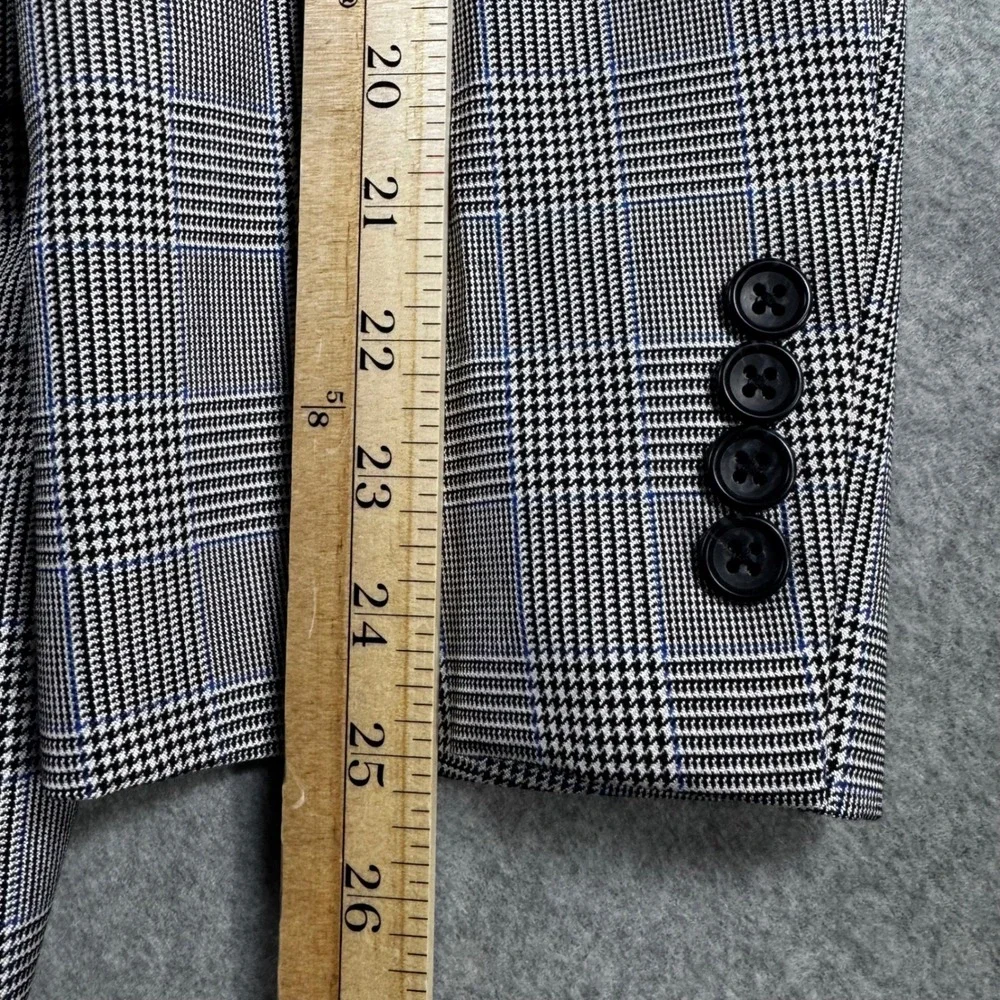 Jos A Bank Sport Coat Mens 48R Grey Silk Wool Plaid Blazer Chelsea Signature